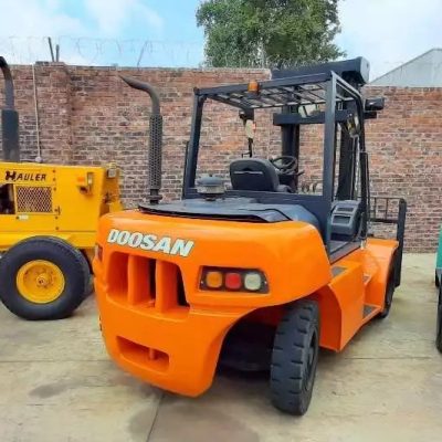 Doosan Forklifts D70s 5